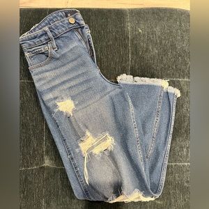 Hollister high rise mom jeans.  Size 5R.